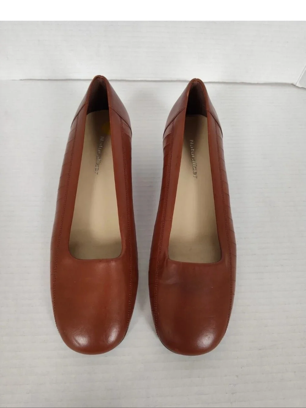 Naturalizer Leather Loafers Womens Size 8.5W Low Heel Comfort Light Brown